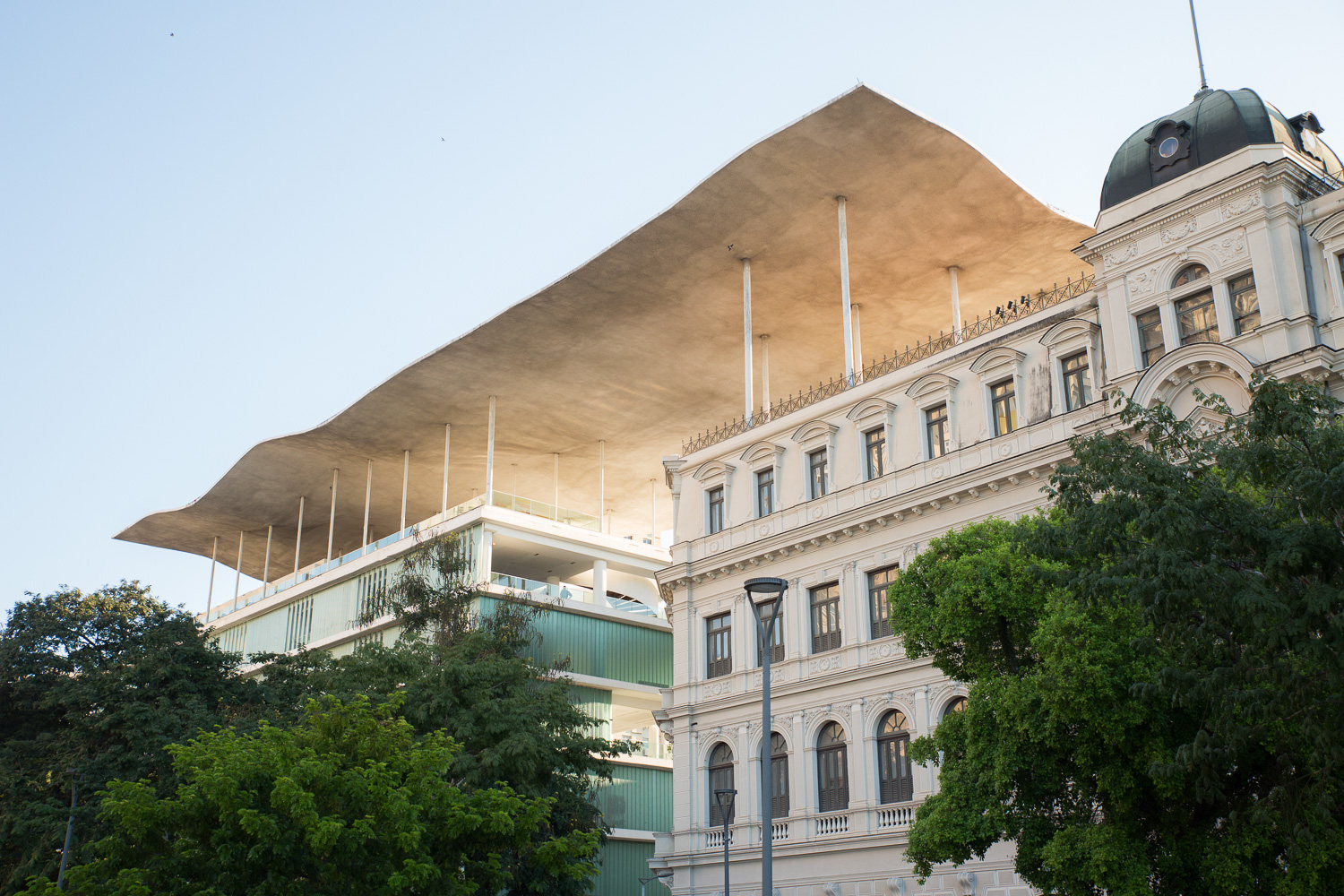 Museu de Arte do Rio e entorno cultural